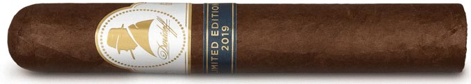 大卫杜夫温斯顿丘吉尔 2019 年度版 旅行者罗布图 | DAVIDOFF WINSTON CHURCHILL LE 2019 THE TRAVELLER ROBUSTO  《Cigar Jorunal雪茄杂志》2019雪茄排名TOP25 第2名